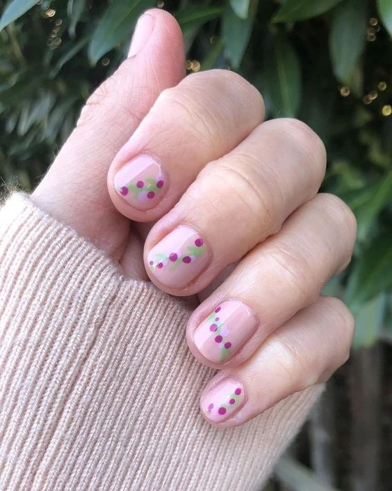 Dotting Design Nails