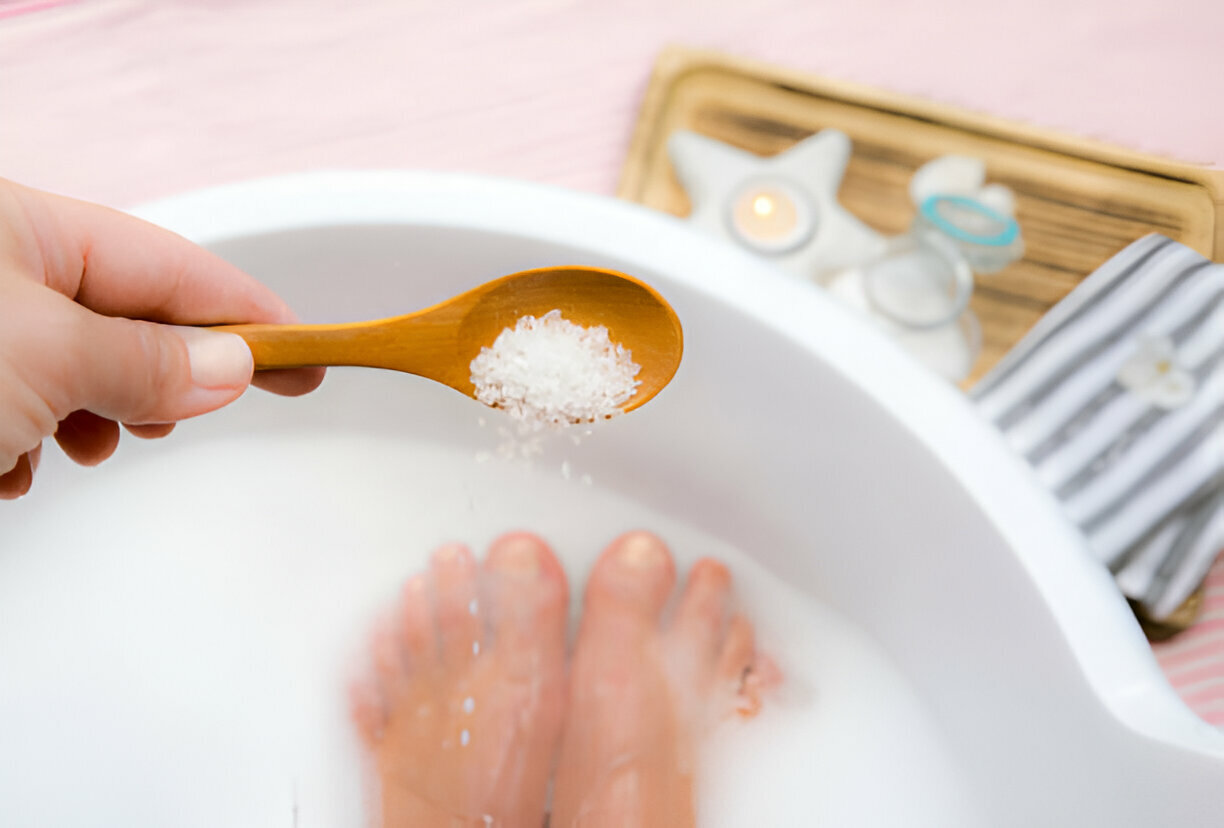 Feet to an Epsom Salt Soak