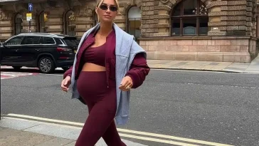 Pregnancy Outfits