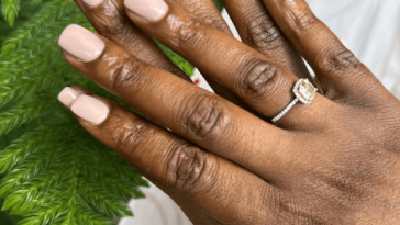 nude nails on dark skin