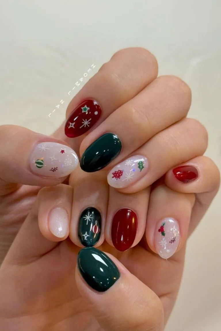 Traditional Red and Green nails