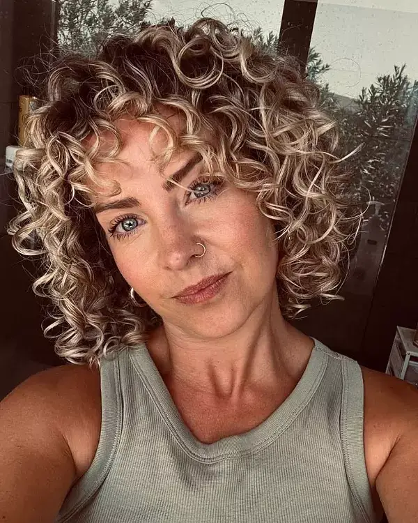 short curly hair for women over 40