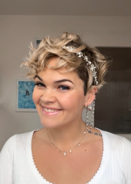 Short Curly Hair with Accessories