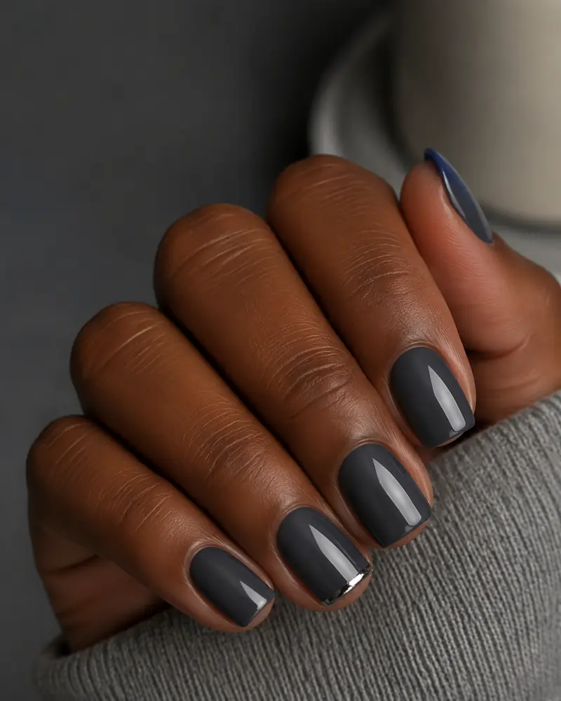 Smoky gray fall nails